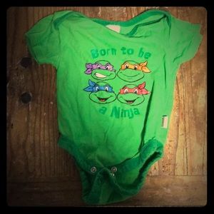 🌠4/20💰 Old school Ninja Turtle onesie.